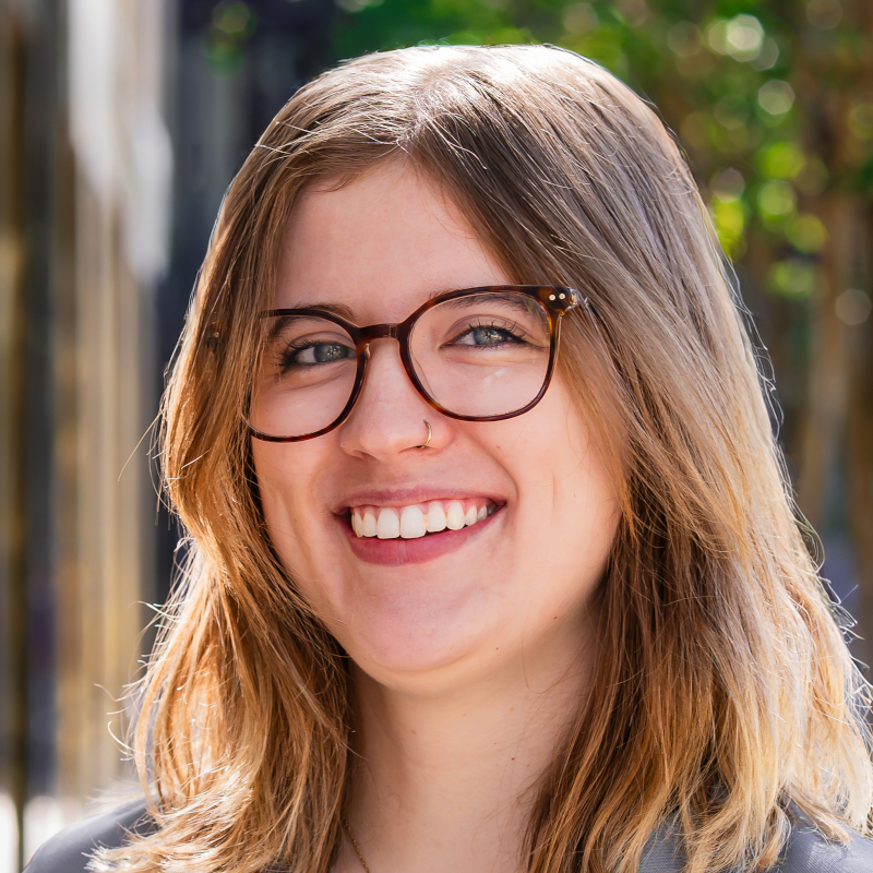 Small profile picture of Laura Kurtz